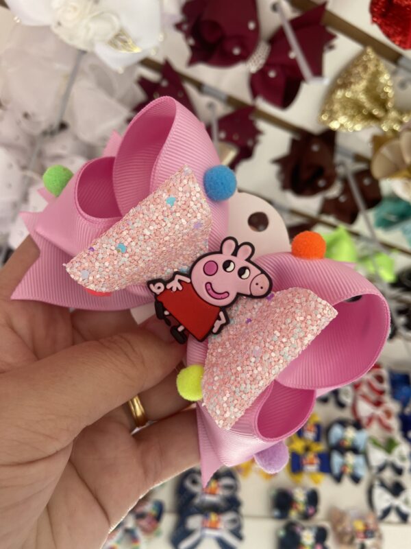 Laço Peppa Pig Rosa.