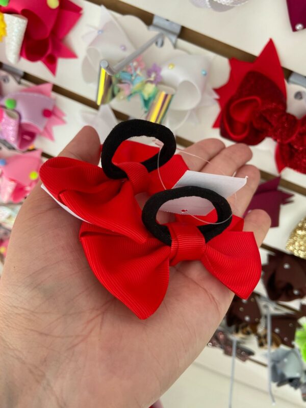 Par de Laços Vermelho Escolar Maple Bear com Rabicó - Imagem 2