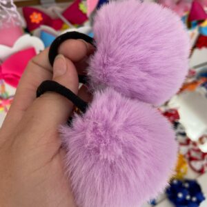 Par Pompom Lilás com Rabicó