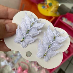 Mini Par Branco com Aplique de Borboletas