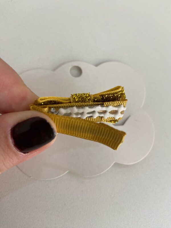 Mini Laço Dourado. - Imagem 2