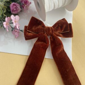 Laço Infantil com Pontas Rosa e Borda de Pérolas