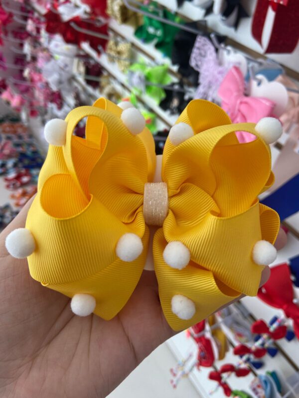 Laço Amarelo com Pompom