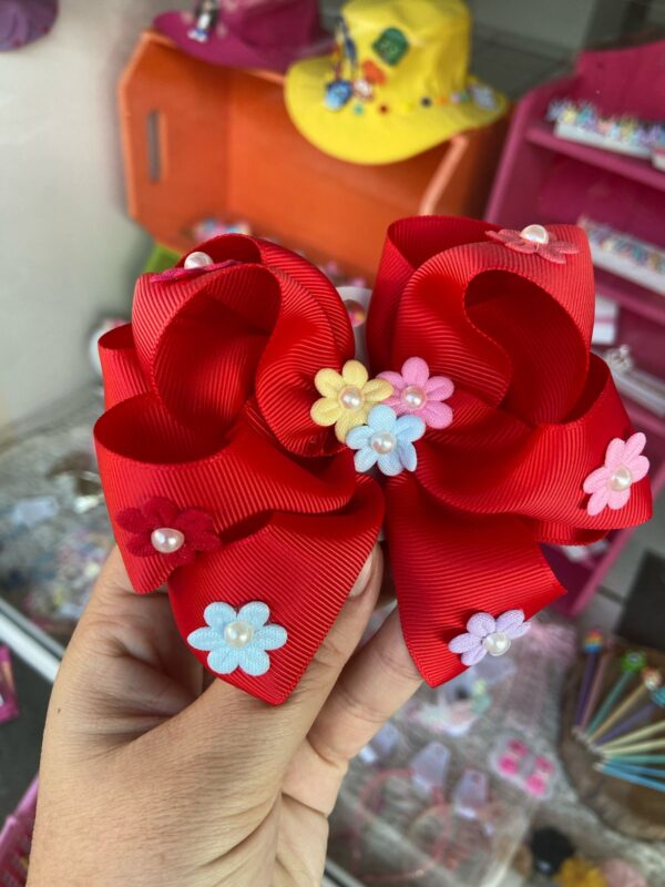 Laço Grande Vermelho com Flor.
