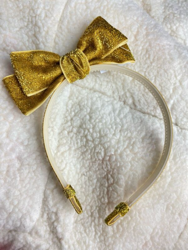 Tiara com Laço em Pé Dourado