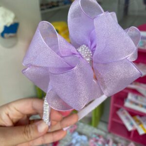 Tiara de Organza com Laço Volumoso – Lilás