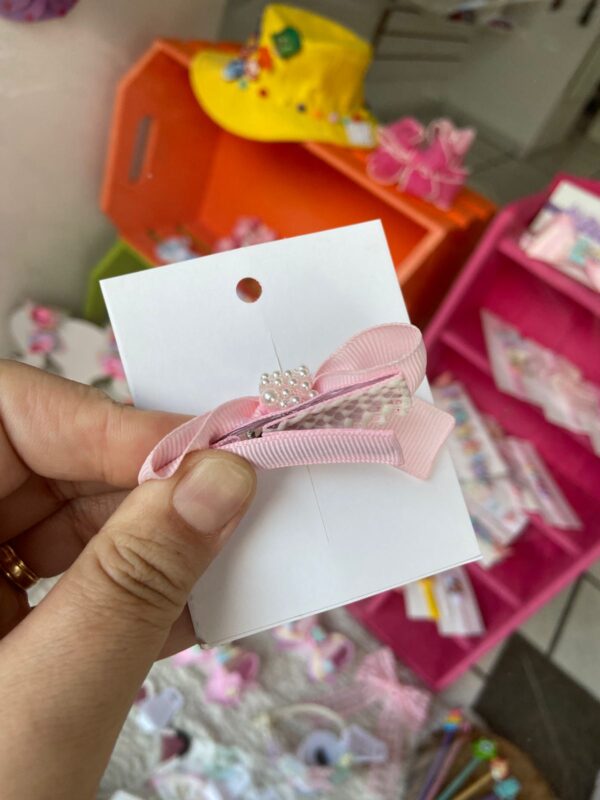 Mini Laço Rosa com Pérola
