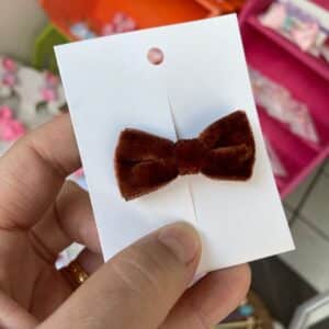 Mini Laço Marrom.