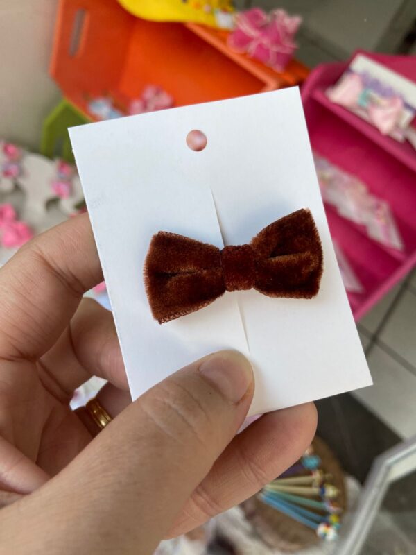 Mini Laço Marrom.