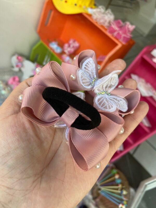 Par de Laços Rosa Antigo com Aplique de Borboleta