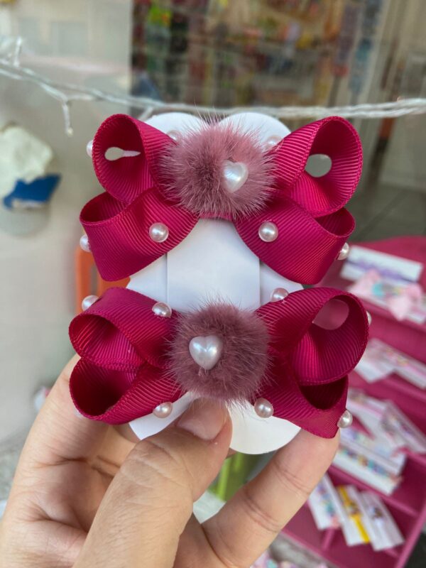 Par de Laços Marsala com Aplique de Pompom