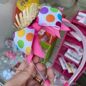 Tiara Caipira Rosa com Chapéu e Laço
