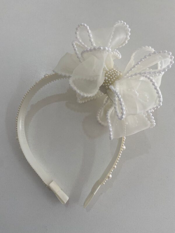 Tiara de Organza com Laço Volumoso – bege