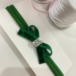Faixa com Laço Verde - Com Meia de seda - Veludo - Pérola