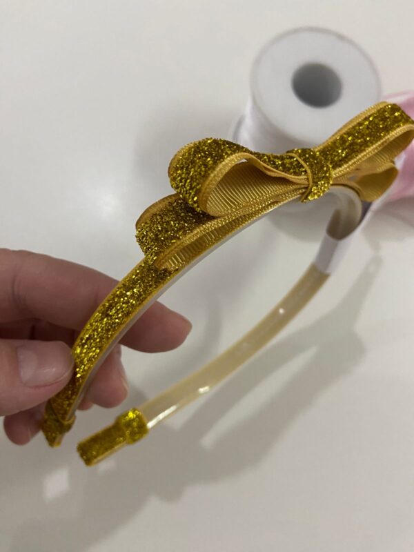 Tiara com Laço Dourado - Brilho