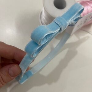 Tiara com Laço Azul - Veludo