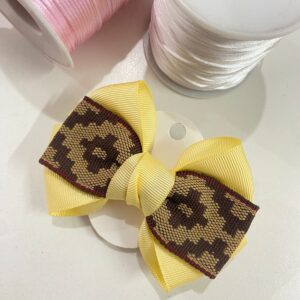 Laço Amarelo com Estampa Pampeana
