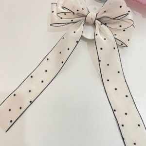 Laço com pontas off-white